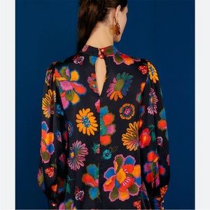 Farm Rio Lilys Garden Blouse Sz M NWT